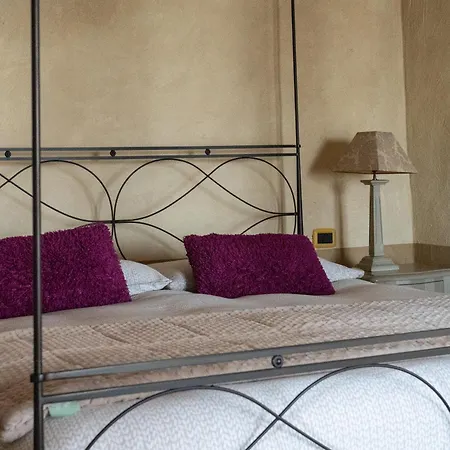Casale Farnia Montecastrilli