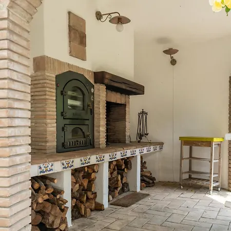 Tenuta Di Campagna Con Piscina Immersa Nel * Montecastrilli