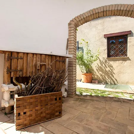 Tenuta Di Campagna Con Piscina Immersa Nel Villa Montecastrilli