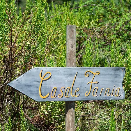 וילה Casale Farnia *