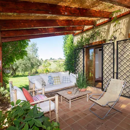 Tenuta Di Campagna Con Piscina Immersa Nel *