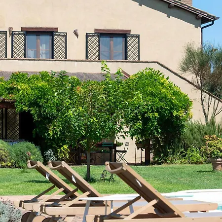 Tenuta Di Campagna Con Piscina Immersa Nel Villa Montecastrilli