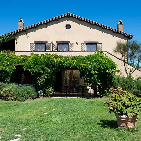 Casale Farnia Willa *