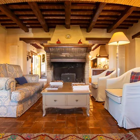 Tenuta Di Campagna Con Piscina Immersa Nel